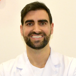 Dr. Rafael Leon Montanes – Plastic Surgeon in Seville Spain