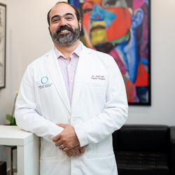 Dr Jose Leon – Plastic Surgeon in Santo Domingo