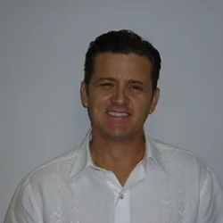 Dr. Alejandro Sanchez