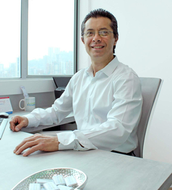 Dr. Guillermo Gonzalez