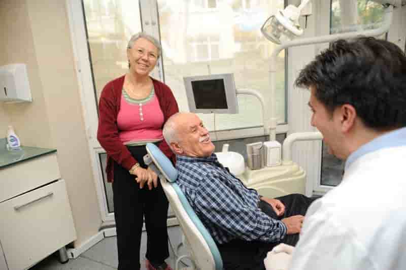 Uzmanlar Dental Clinic Reviews in Istanbul, Turkey Slider image 1