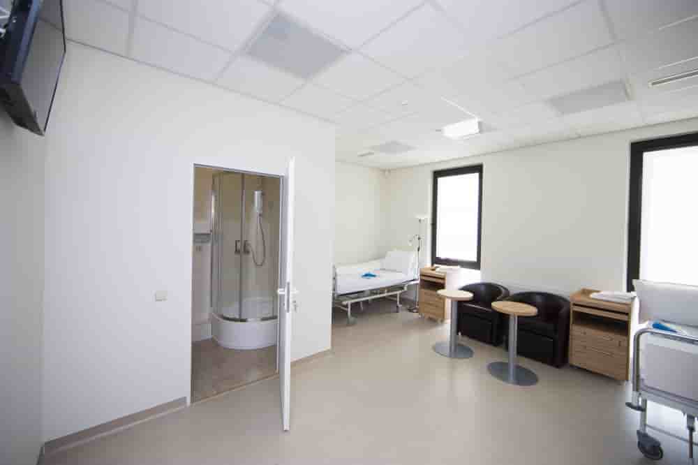 Kardiolita Hospital in Kaunas, Lithuania Reviews From Patients Slider image 7