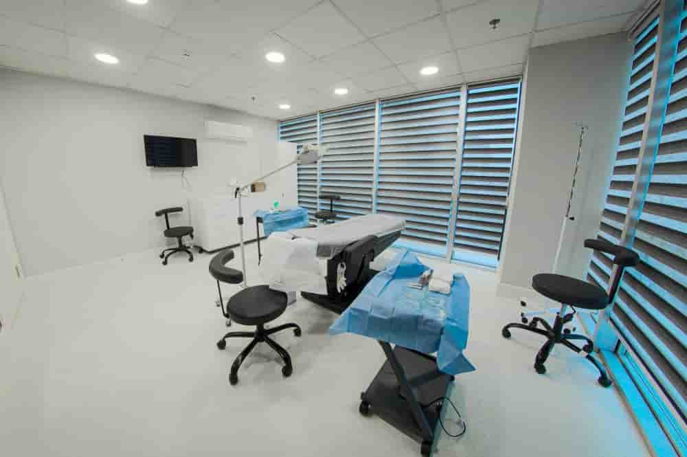 Smile Hair Clinic in Istanbul, Turkey Reviews from Real Patients Slider image 2
