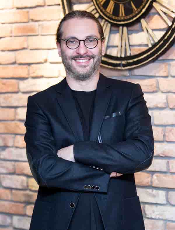 Dr. Alper Tuncel - Plastic Surgery in Istanbul, Turkey Reviews from Real Patients Slider image 5