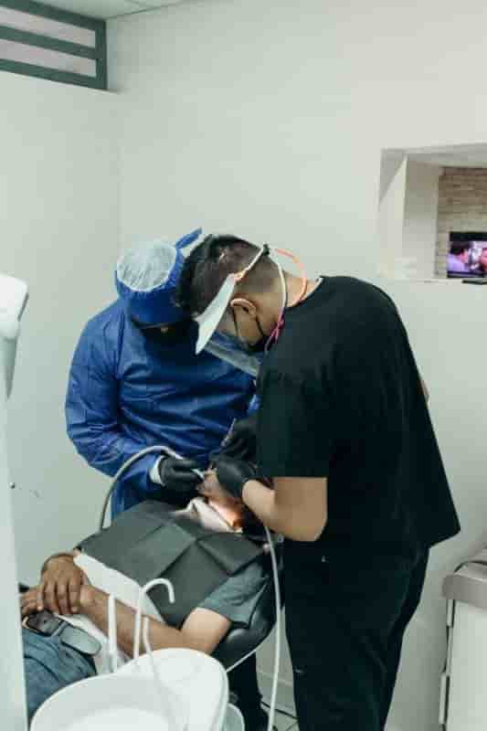 Guadalajara Dental Clinic in Los Algodones, Mexico Reviews From Dental Work Patients Slider image 3