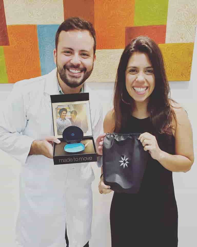 Verified Patient Reviews of Dr. Rowan Vilar - Best Dentist in Rio de Janeiro in Rio de Janeiro, Brazil Slider image 1