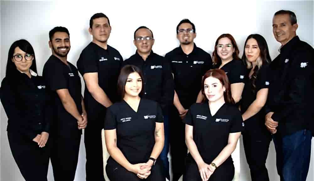 Marietta Dental Solutions Reviews from Verified Patients in Los Algodones, Mexico Slider image 1