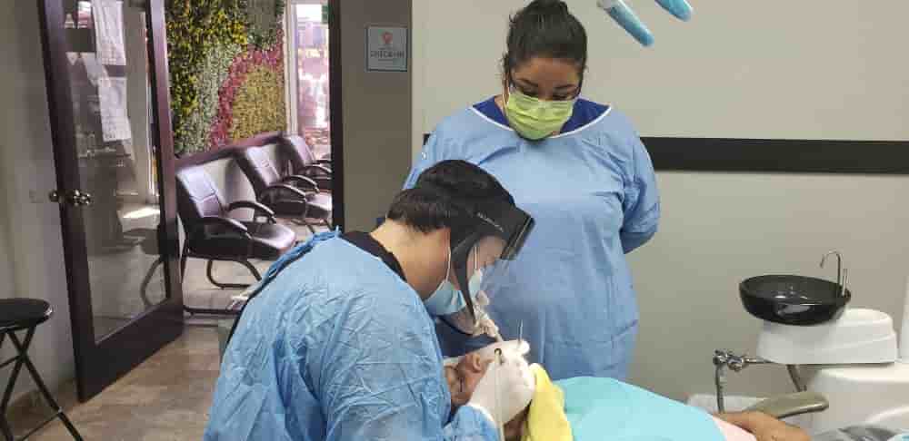 Dental Artistry & World Dental Center in Nuevo Progreso, Mexico Reviews from Real Patients Slider image 7
