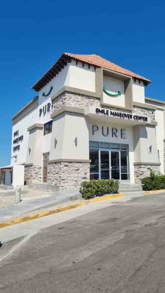 PURE Smile Makeover Center in Cabo San Lucas,San Jose del Cabo, Mexico Reviews from Real Patients Slider image 1