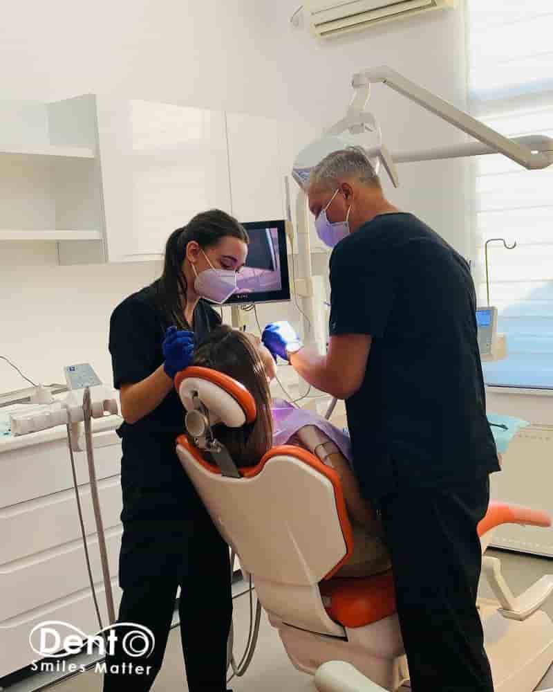 Dentoclinic in Bucharest, Romania Reviews From Dental Treatment Patients Slider image 7
