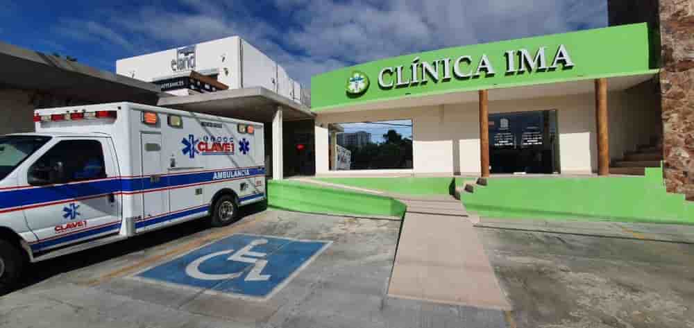Clinica IMA in San Jose Del Cabo, Mexico Reviews From Cosmetic Surgery Patients Slider image 6