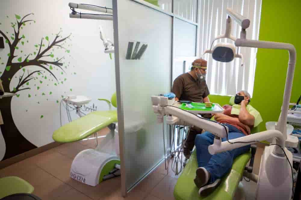 Verified Patients Reviews of Dentistry in Juarez, Mexico by Smile Design Clinic Slider image 3