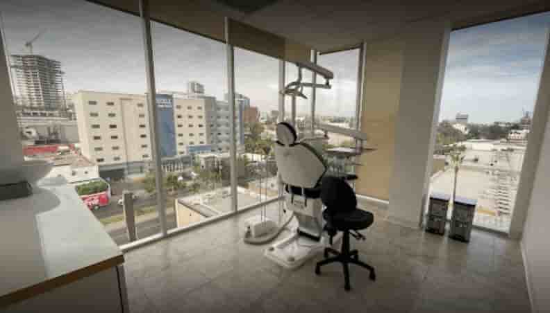 Dental Smile Studio Reviews in Tijuana, Mexico Slider image 8