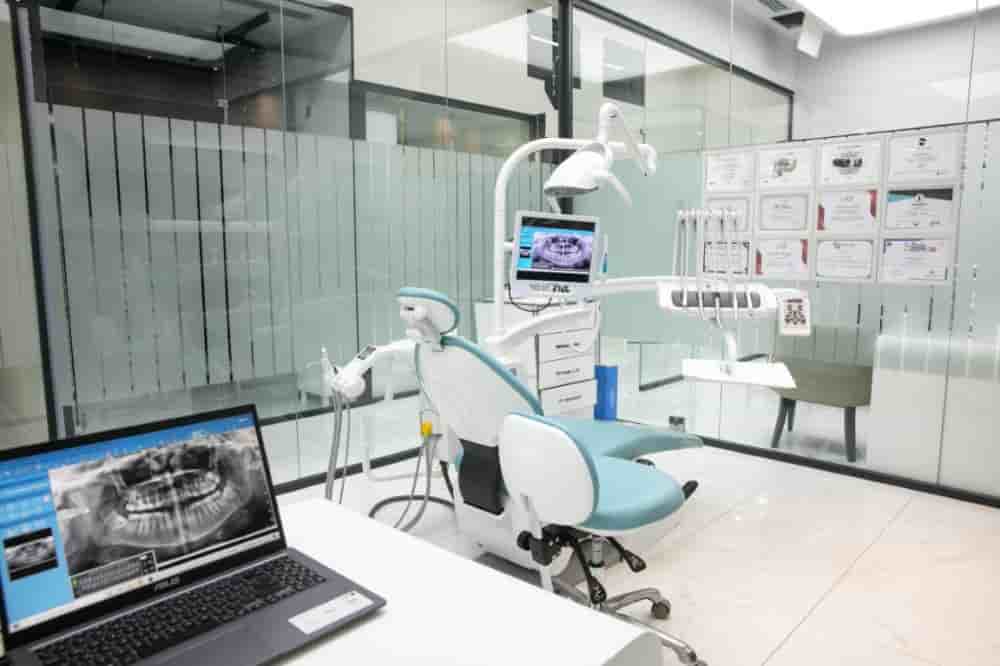 DentX in Istanbul, Turkey Reviews from Real Patients Slider image 6