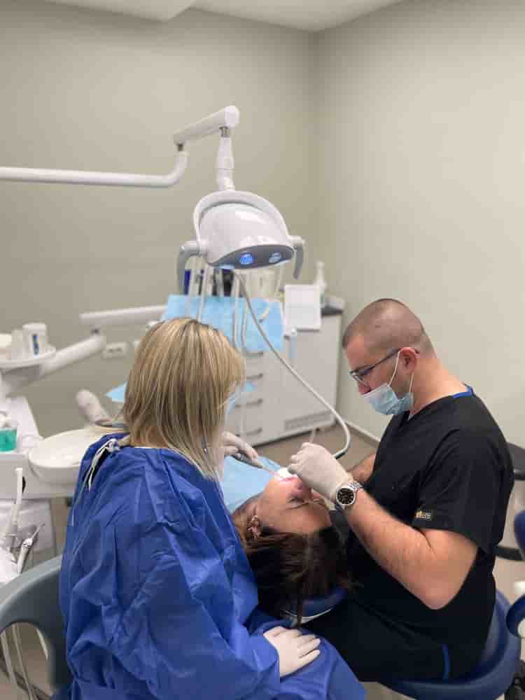 Neo Dental Clinic in Tirana, Albania Reviews from Real Patients Slider image 7
