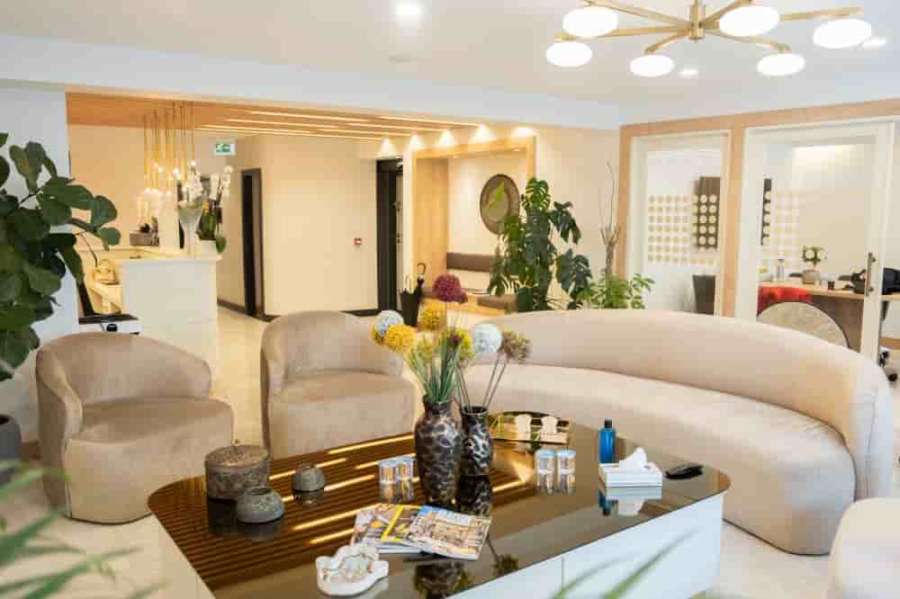 YEG Clinic in Istanbul, Turkey Reviews from Real Patients Slider image 1