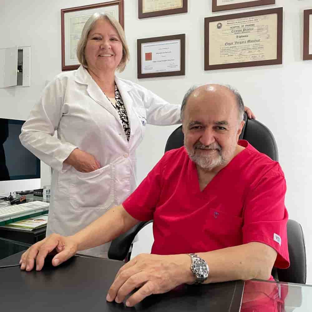 Dr. Edgar Vergara in Cali, Colombia Reviews from Real Patients Slider image 1