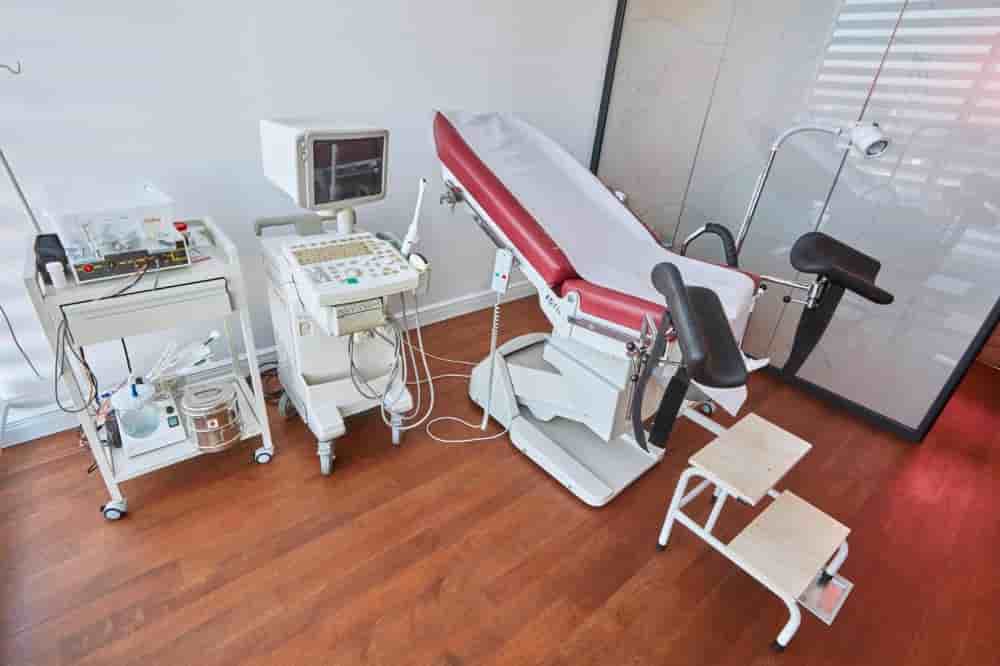 Dr. Esra Cabuk Comert Clinic in Ankara, Turkey Reviews from Real Patients Slider image 7