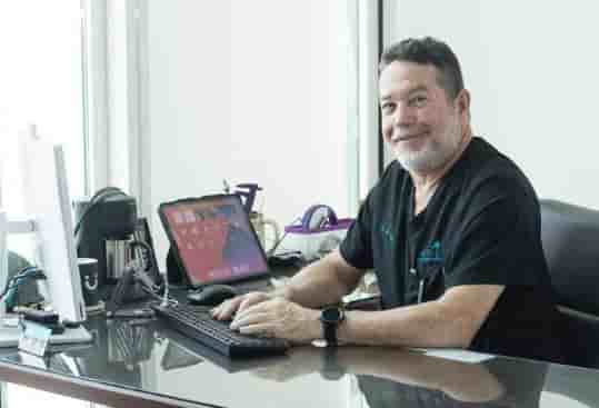 Dr. Luis A. Picard Ami in Panama City, Panama Reviews from Real Patients Slider image 6