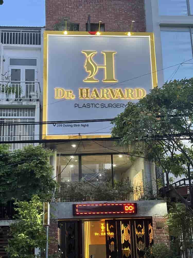 Dr. Harvard - Plastic Surgery in Danang, Vietnam Reviews from Real Patients Slider image 5