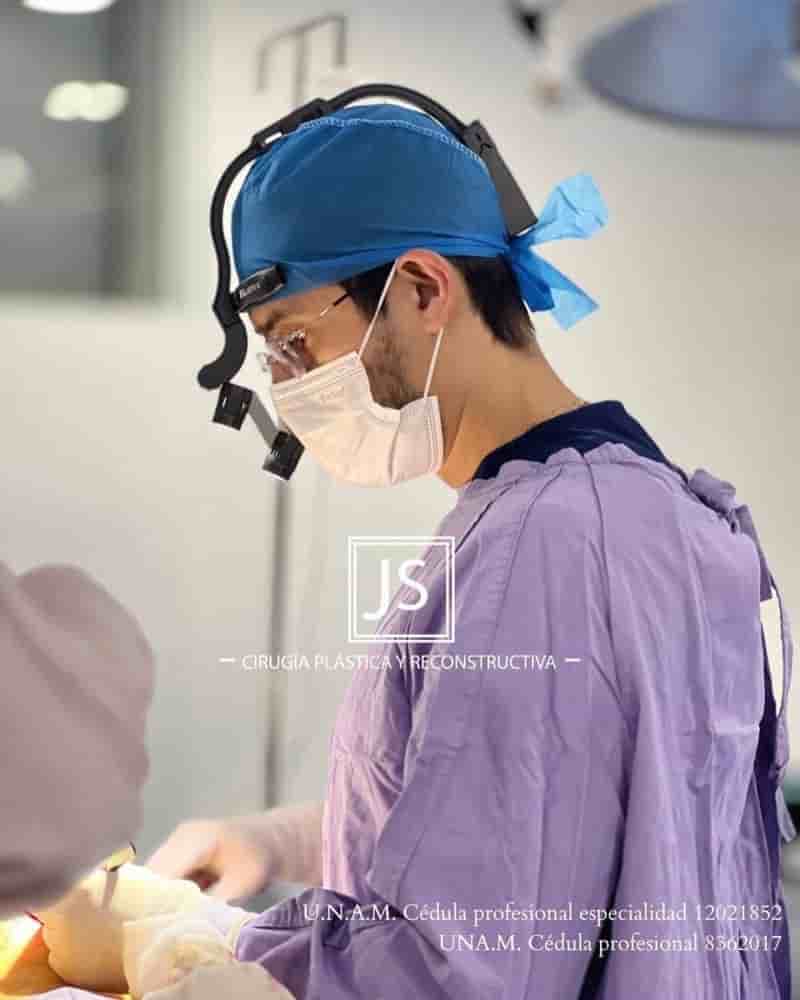 Dr. Jorge Sandoval - Plastic Surgeon in Mexico City in Mexico City, Mexico Reviews from Real Patients Slider image 2