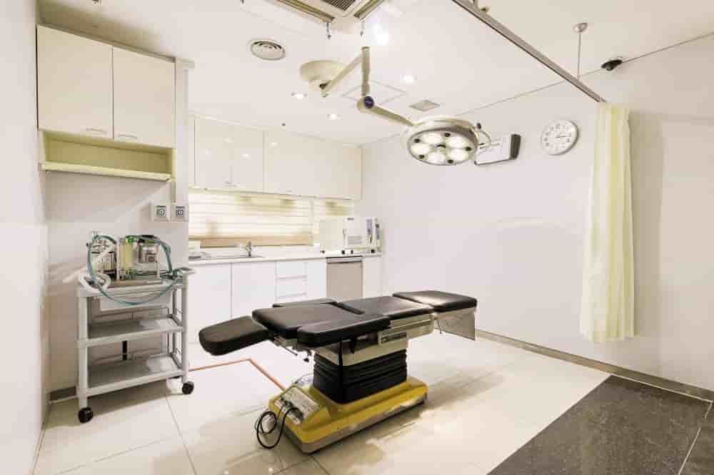 Returning Plastic Surgery in Seoul, South Korea Reviews from Real Patients Slider image 6