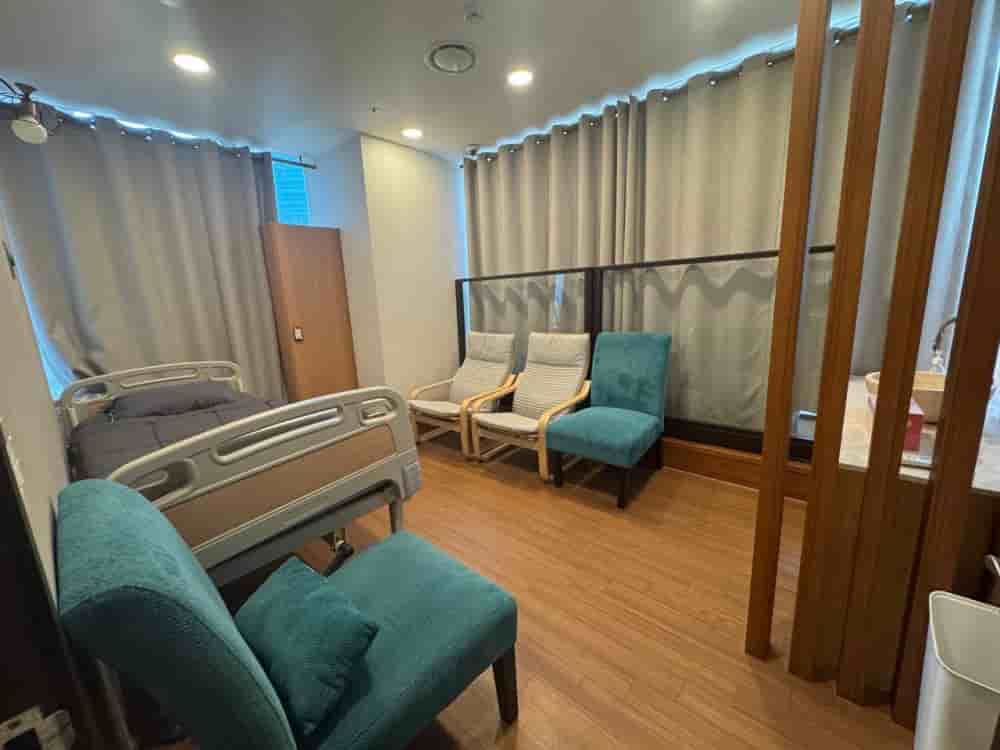 Urban Plastic Surgery in Seoul, South Korea Reviews from Real Patients Slider image 3