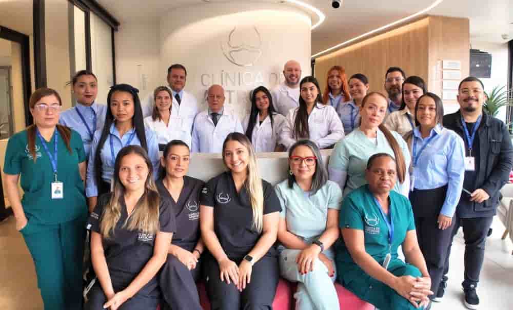 Verified Patient Reviews of Clinica de Artrosis Medellin - Stem Cell Therapy in Colombia in Medellin, Colombia Slider image 1