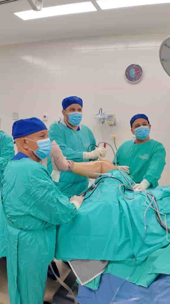 Verified Patient Reviews of Clinica de Artrosis Medellin - Stem Cell Therapy in Colombia in Medellin, Colombia Slider image 6