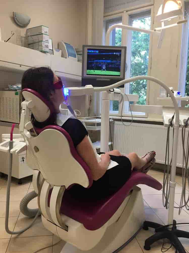 Dentium Implant Center Reviews in Budapest, Hungary Slider image 7