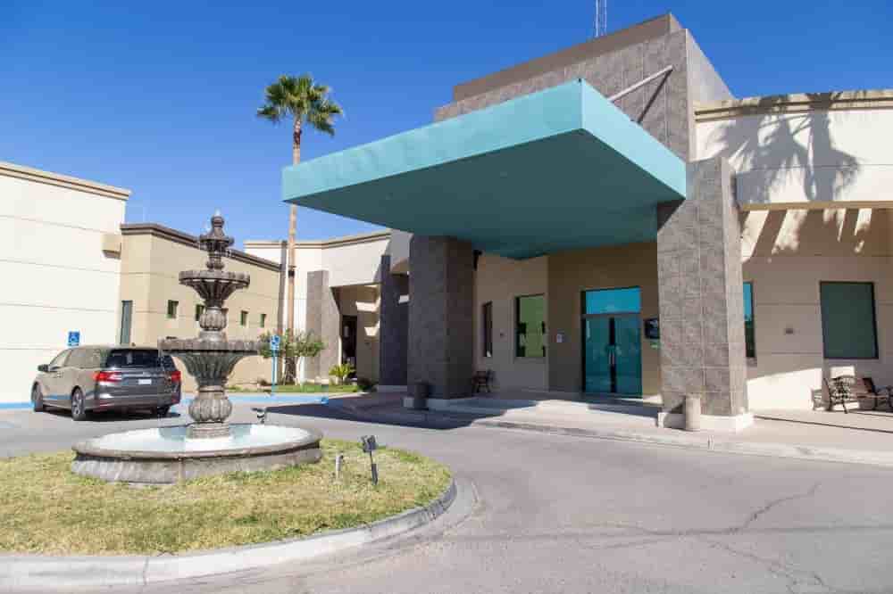 Hospital De La Familia in Mexicali Mexico Reviews from Verified Patients Slider image 6