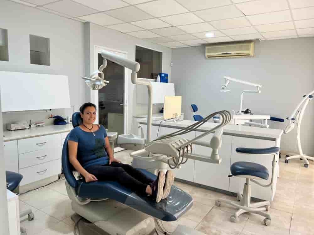 PV Smile in Puerto Vallarta Mexico Reviews from Dental Patients Slider image 3