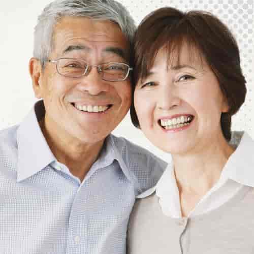 باقة زراعة الأسنان 'أول أون 6' في فيتنام لتعويض الأسنان المفقودة، مقدمة من عيادة دا نانغ لزراعة الأسنان.