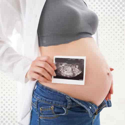 باقة نقل الأجنة المجمدة (FET) في بانكوك، تايلاند، في مركز First Fertility PGS