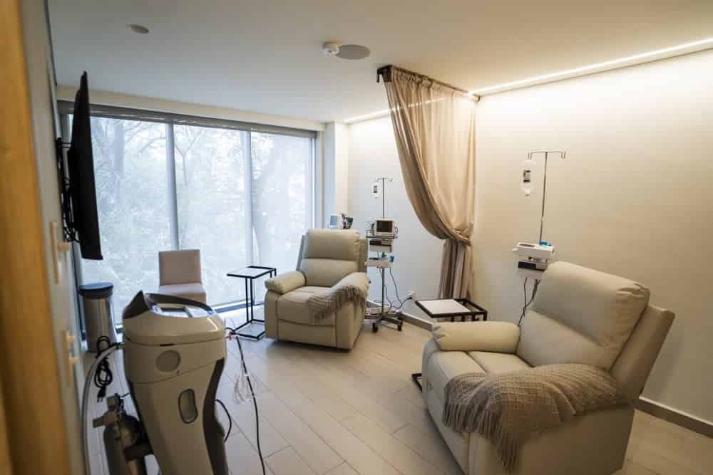 Mexico City Stem Cell Therapy: All-Inclusive Longevity Package by LONVIDA Wellness Center