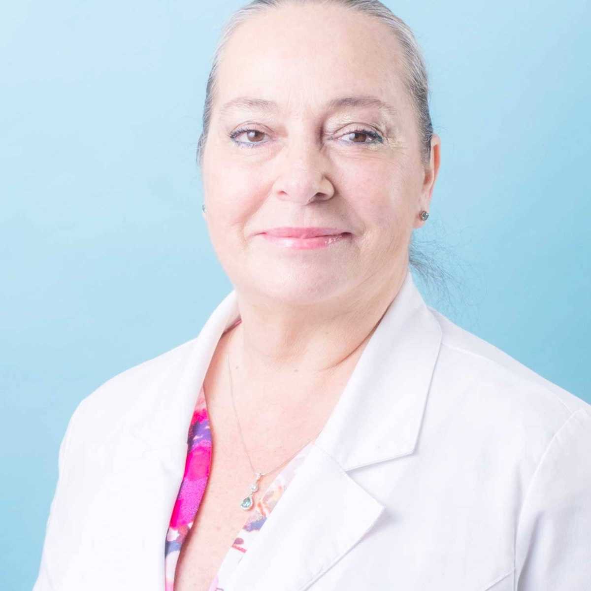 Dr. Alicia Benavides