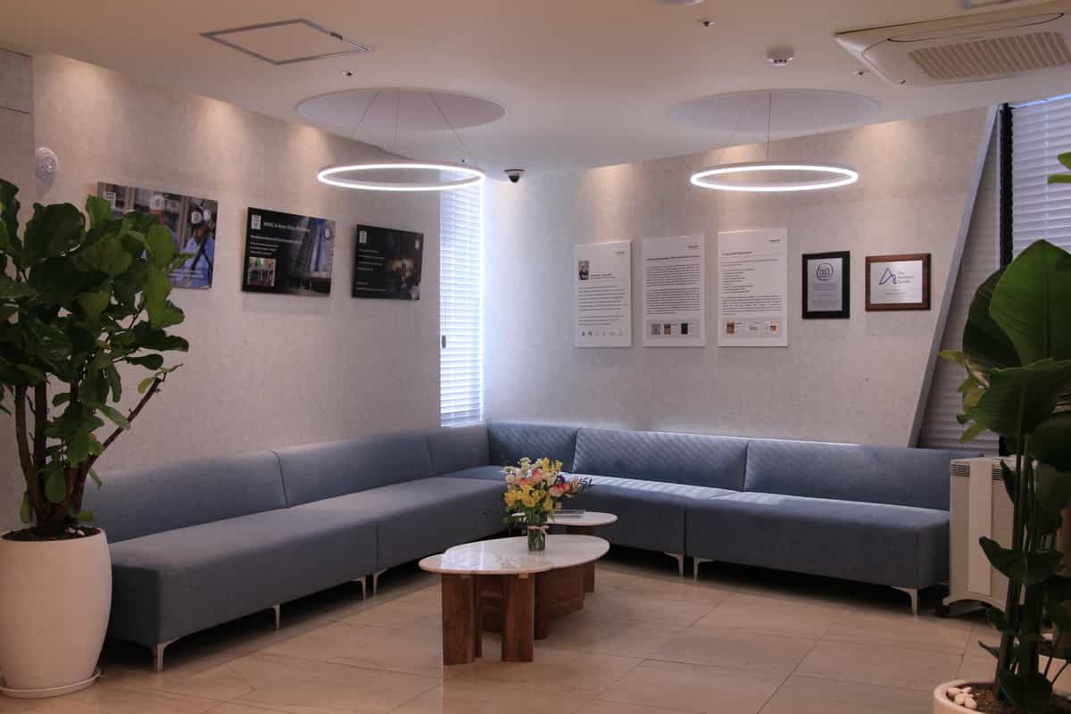 RNWOOD deep plane facelift Seoul