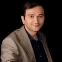 Dr. Hardik Parikh â€“ Eye Surgeon in Mumbai, India