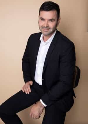 Корнел Сечени, доктор медицины