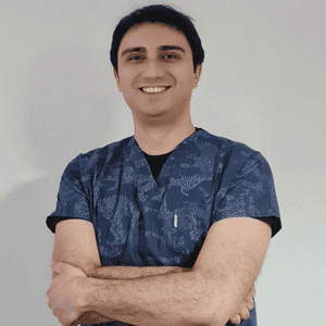 Gençer Huniler&nbsp; Dentist in Izmir Turkey