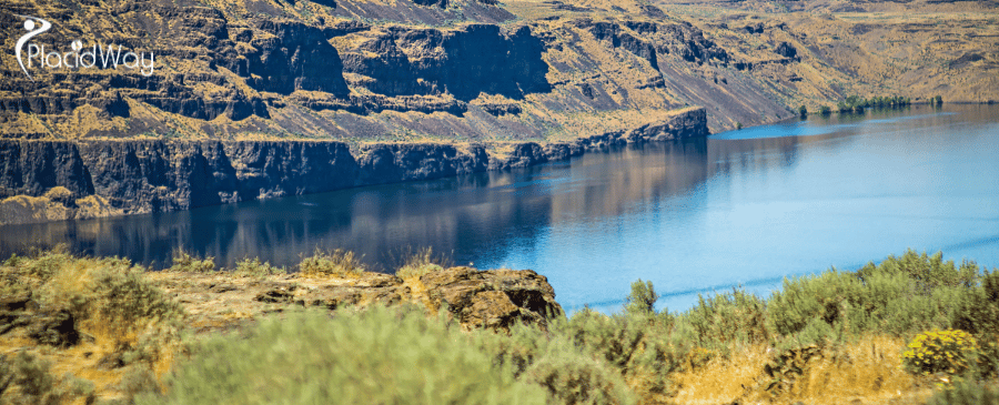 Wanapum Lake Colombia River Wild Horses Monument Wanapum Lake Colombia River Wild Horses Monument