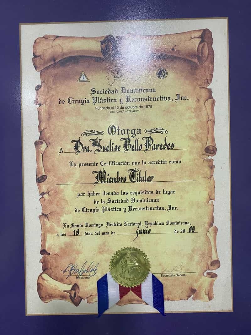 Certificado y Premio del Centro Médico el Vergel