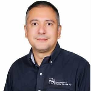 Dr. Alberto Hernández - Odontología cosmética e implantes dentales