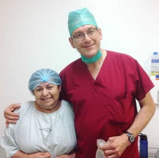 Dr. Joaquín Ayala - Cirujano Plástico en Tijuana, México