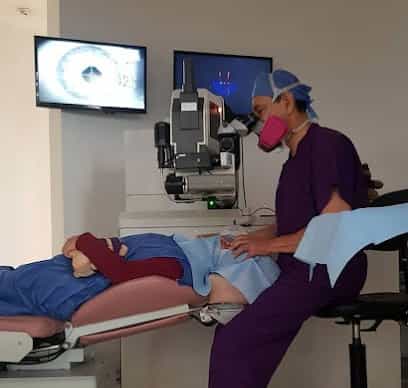 Dr. Roberto Cantú Hernández