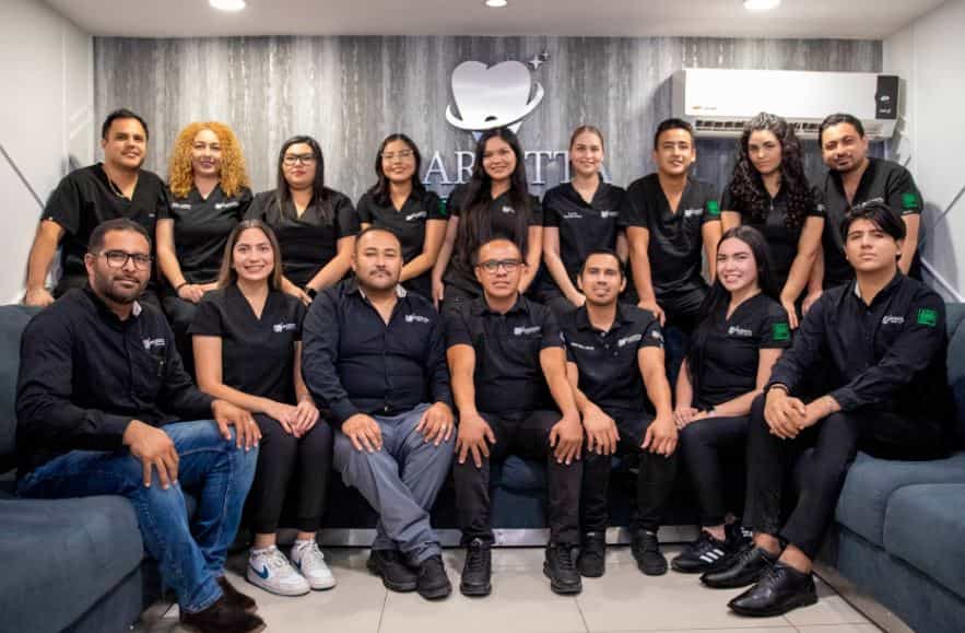 Dentista de atención dental de Marietta