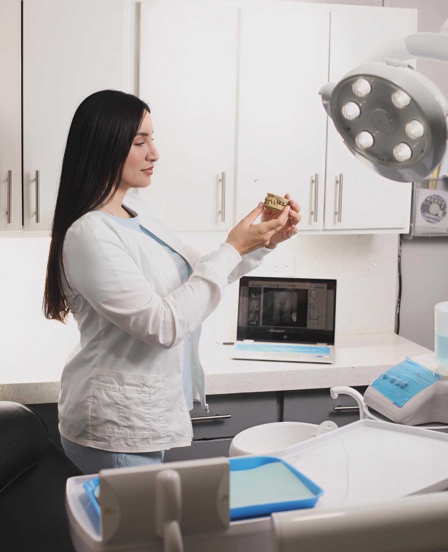 Clínica Dental Los Algodones por Rose Dental Studio