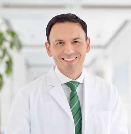 Dr. Adrián Garita