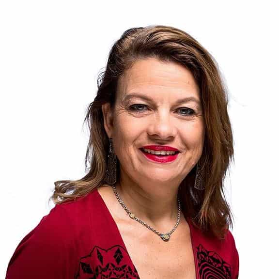 الدكتورة منى أبو الغار