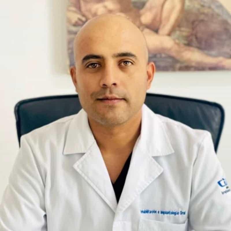 Dr. Arturo Leon - Maxillofacial Surgeon